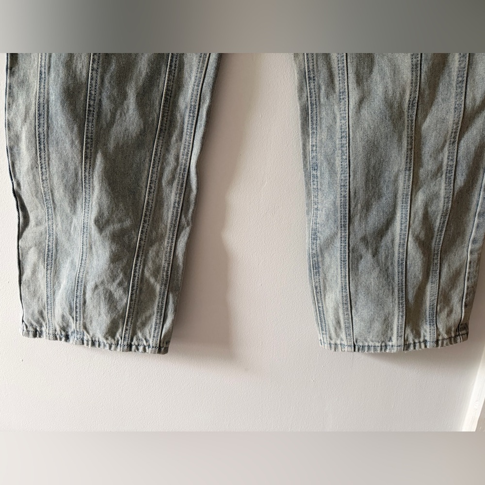 NWT White Fox Did You Miss Me Mid Rise Straight Leg Denim Size Medium Acid Wash - Picture 9 of 16